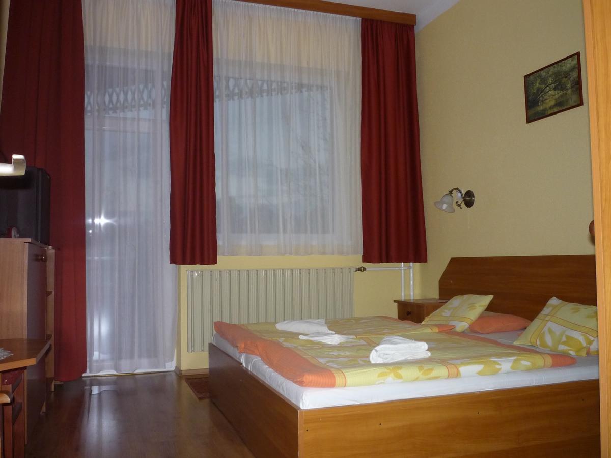 Hableany Hotel Tiszafüred Exteriör bild