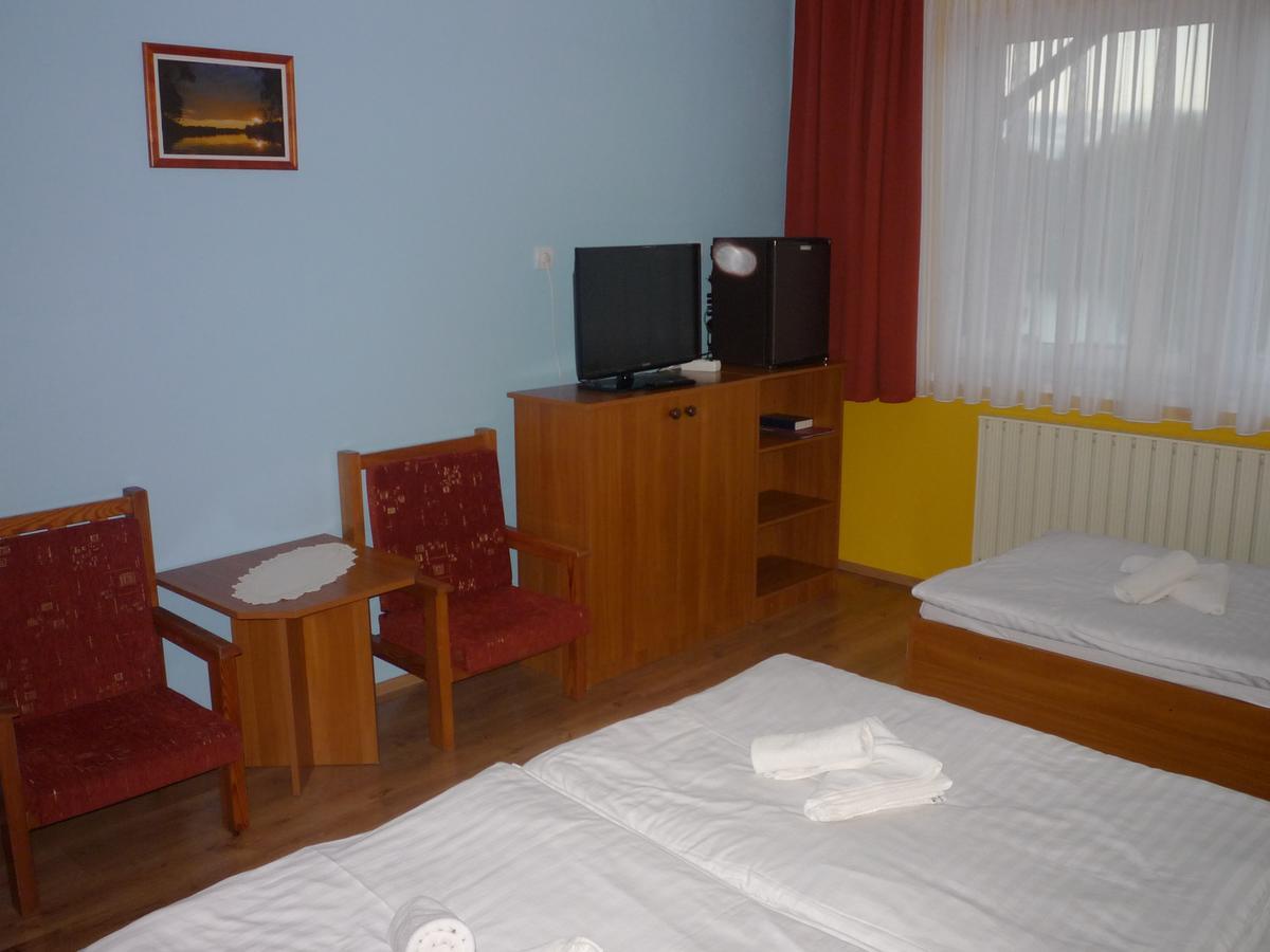 Hableany Hotel Tiszafüred Exteriör bild